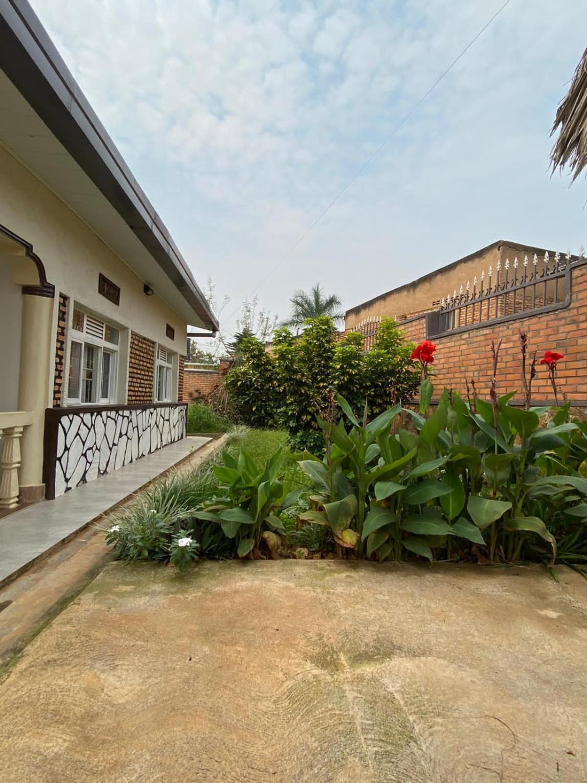 Bizi Homes Kigali Exteriör bild